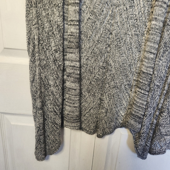 TORRID  Long Loose Knit Duster Cardigan Marled Gray Size 2 - Picture 4 of 11